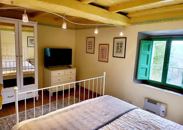 La Casa Degli Artisti, Jacuzzi, * Marliana