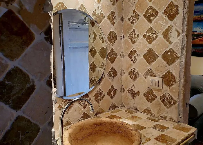 La Casa Degli Artisti, Jacuzzi, Marliana